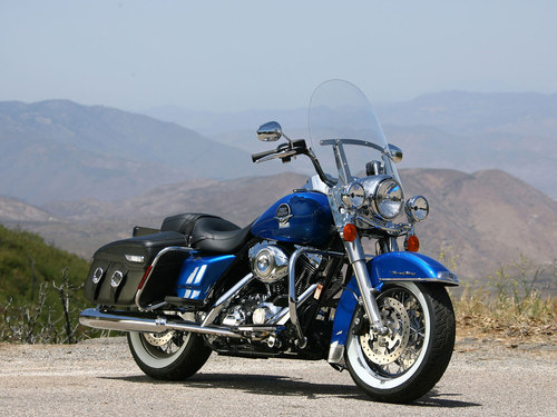 Product picture Harley Davidson 2011 Touring Repair Service Manual